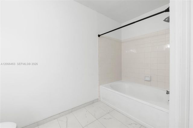 40 Simonton Cir 40, Weston, FL 33326
