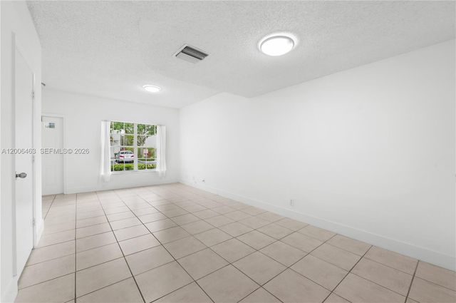 40 Simonton Cir 40, Weston, FL 33326