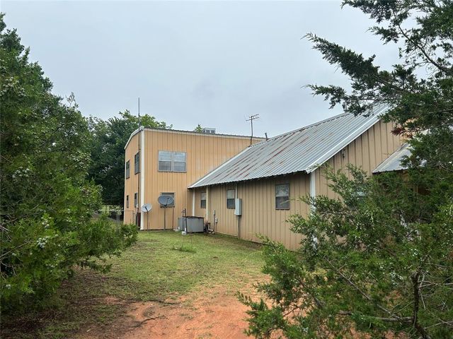 9905 Alameda Drive, Norman, OK 73026