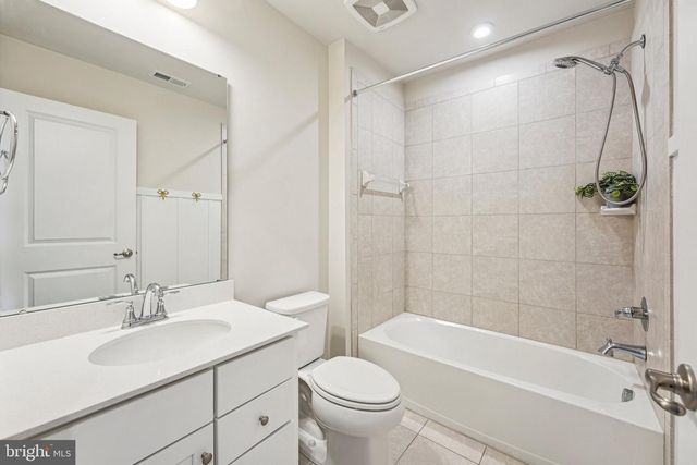226 CENTER DR, Dublin, PA 18917