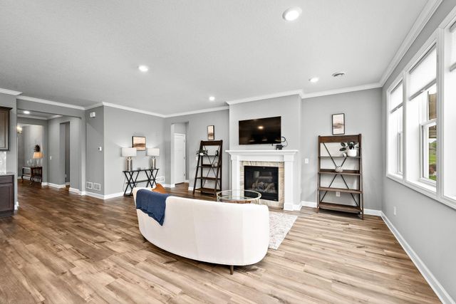 8388 Yearling Drive, Woodbury, MN 55129