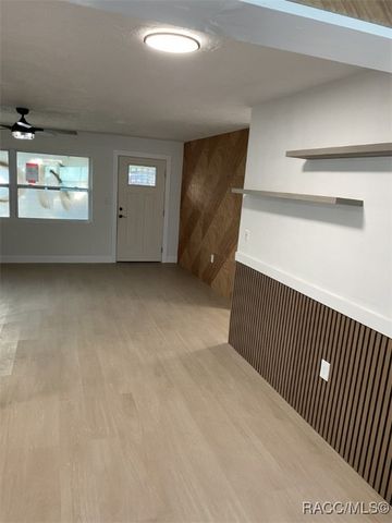 208 S Adams Street, Beverly Hills, FL 34465