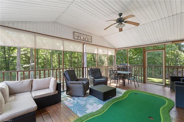616 Doe Run Drive, Kernersville, NC 27284