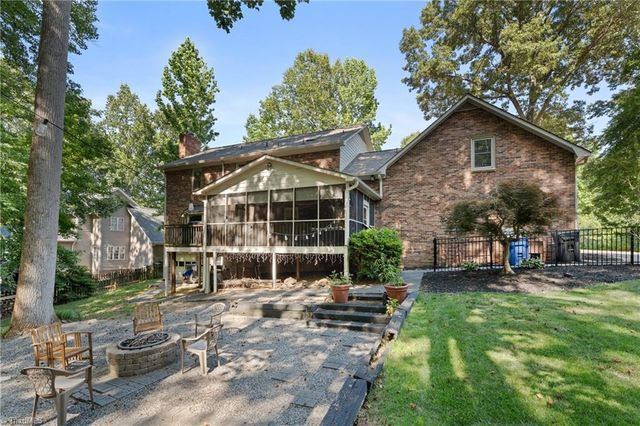 616 Doe Run Drive, Kernersville, NC 27284