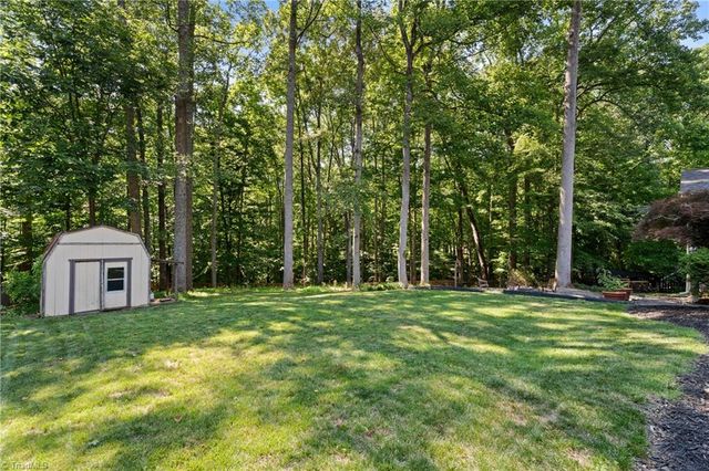 616 Doe Run Drive, Kernersville, NC 27284