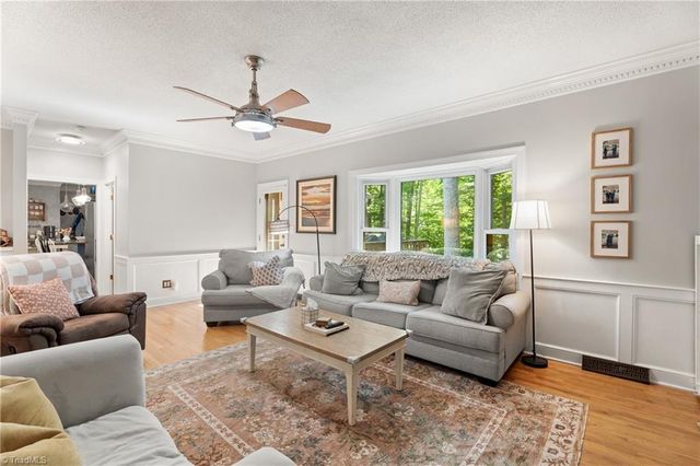 616 Doe Run Drive, Kernersville, NC 27284