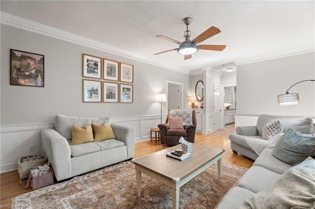 616 Doe Run Drive, Kernersville, NC 27284