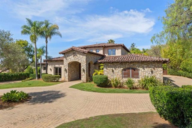 2428 Catalina Avenue, Vista, CA 92084