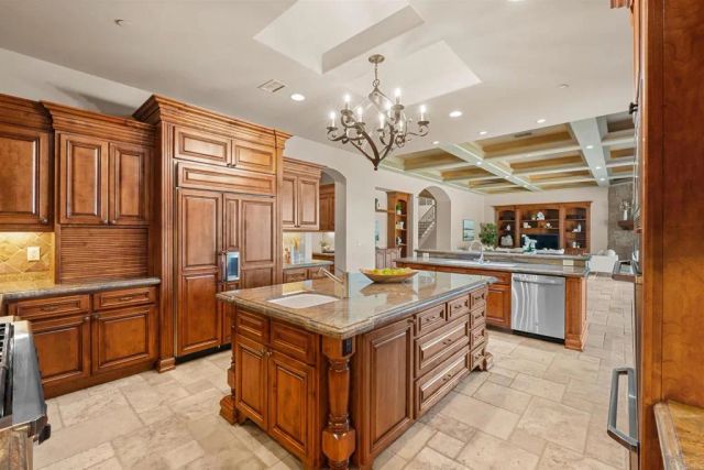 2428 Catalina Avenue, Vista, CA 92084