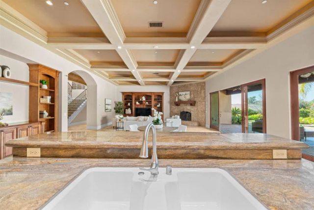 2428 Catalina Avenue, Vista, CA 92084