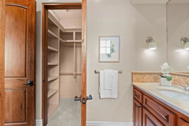 2428 Catalina Avenue, Vista, CA 92084