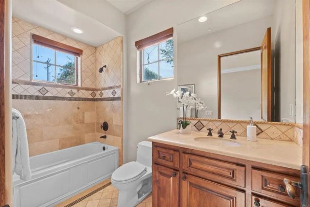 2428 Catalina Avenue, Vista, CA 92084