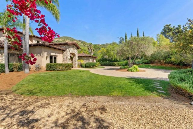 2428 Catalina Avenue, Vista, CA 92084