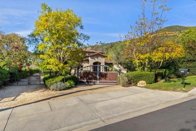 2428 Catalina Avenue, Vista, CA 92084