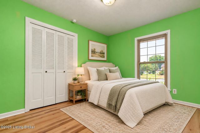 7209 Lawnside Dr, Louisville, KY 40214