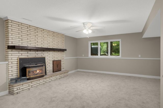 16647 Maniteau Boulevard NW, Andover, MN 55304