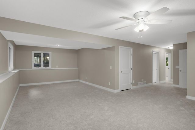 16647 Maniteau Boulevard NW, Andover, MN 55304