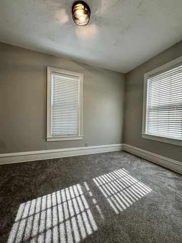 520 Holly Avenue, Saint Paul, MN 55102