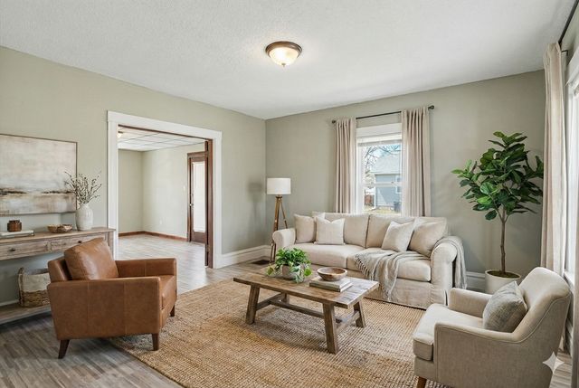 114 Monrovia St, Springfield, MA 01104