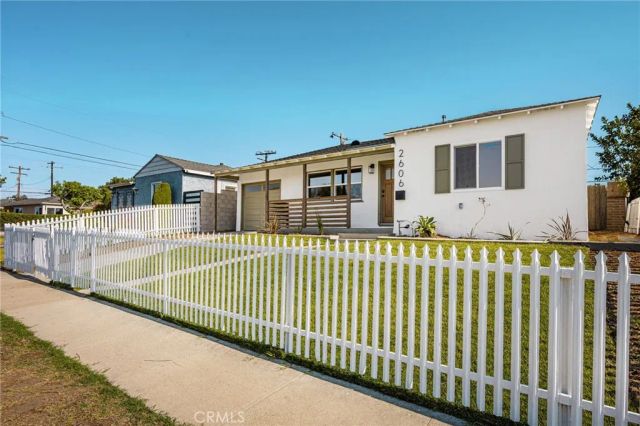2606 W Caldwell, Compton, CA 90220