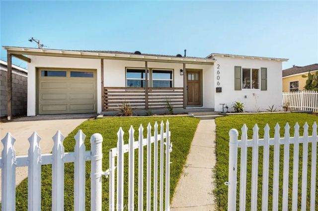 2606 W Caldwell, Compton, CA 90220