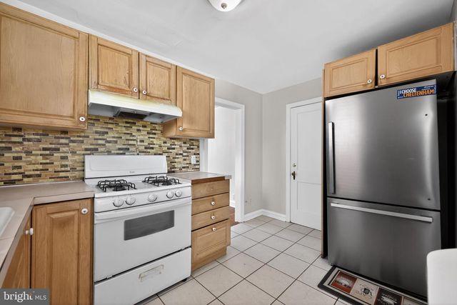 7422 ELIZABETH RD, Elkins Park, PA 19027