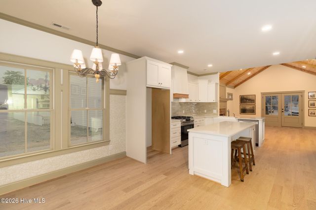 143 E Gale Street, Edenton, NC 27932