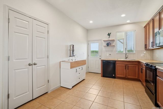 9615 Harbor Mist, Converse, TX 78109