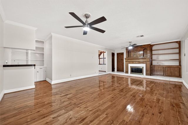 607 E Cypresswood Drive, Spring, TX 77373