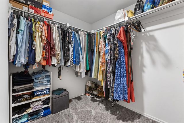 1029 S Appaloosa Lane, Mustang, OK 73064