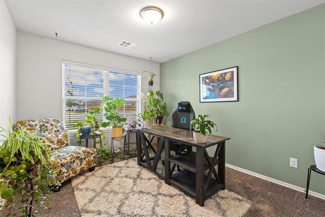 1029 S Appaloosa Lane, Mustang, OK 73064