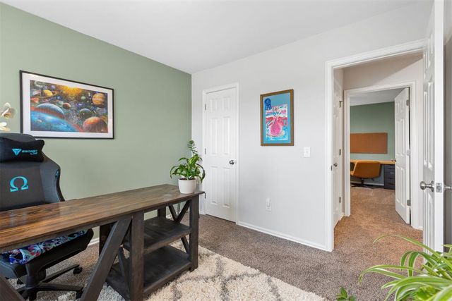 1029 S Appaloosa Lane, Mustang, OK 73064