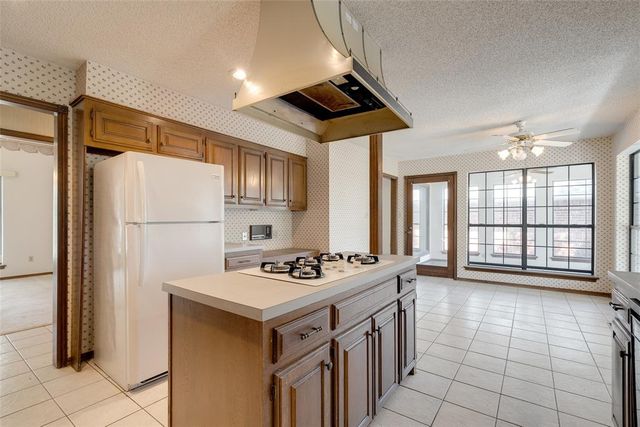 4712 Crystal Lake Road, Norman, OK 73072