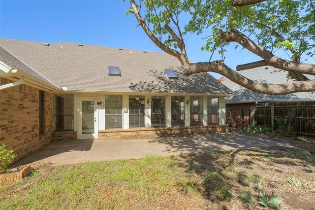 4712 Crystal Lake Road, Norman, OK 73072