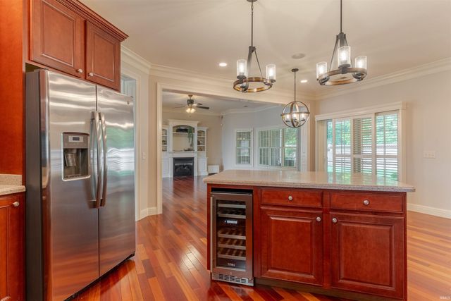 1469 Woodfield Drive, Newburgh, IN 47630