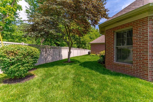 1469 Woodfield Drive, Newburgh, IN 47630