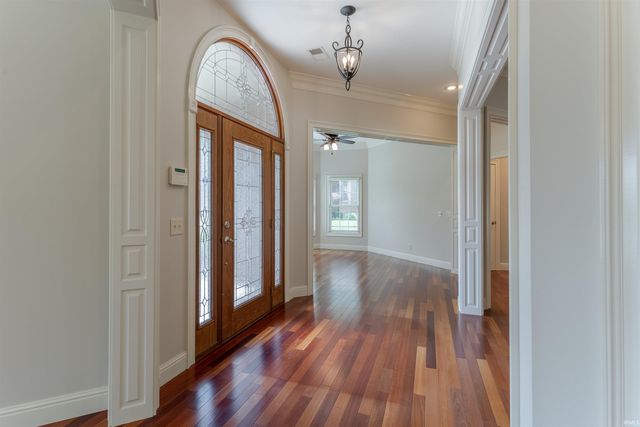 1469 Woodfield Drive, Newburgh, IN 47630