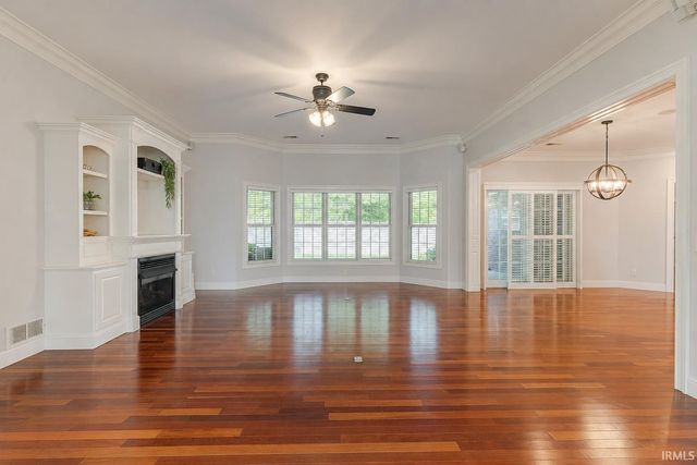 1469 Woodfield Drive, Newburgh, IN 47630
