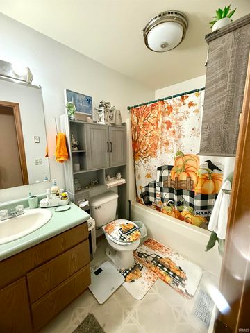 2709 S Lincoln Boulevard, Marion, IN 46953