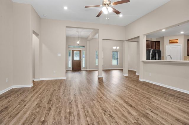 150 Sky Oak Lane, Huntsville, TX 77340