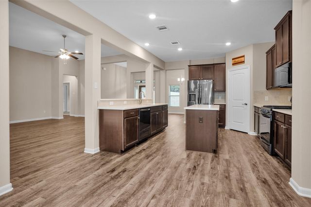 150 Sky Oak Lane, Huntsville, TX 77340