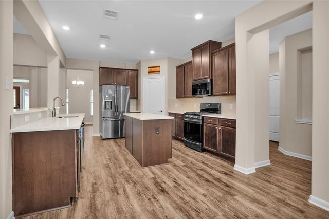 150 Sky Oak Lane, Huntsville, TX 77340