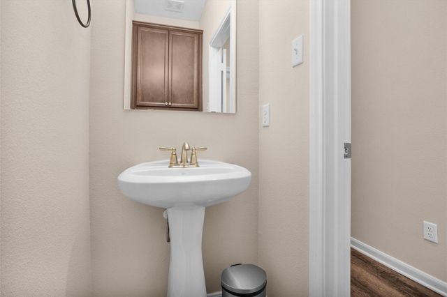 150 Sky Oak Lane, Huntsville, TX 77340