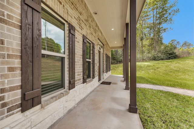 150 Sky Oak Lane, Huntsville, TX 77340