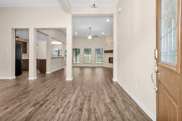 150 Sky Oak Lane, Huntsville, TX 77340