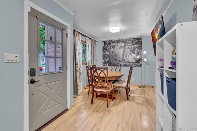 27 McGaw Avenue, Lake Grove, NY 11755