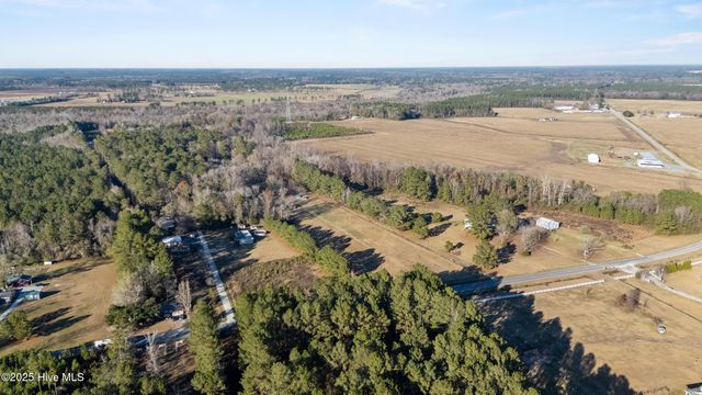 1216 Malpass Corner Road, Burgaw, NC 28425