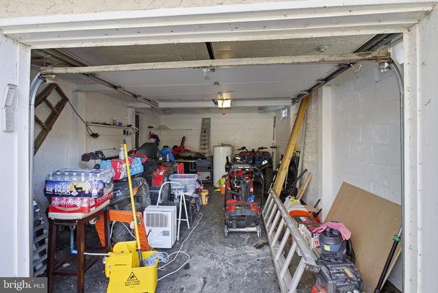 1365 VALLEY RD, Woodlyn, PA 19094