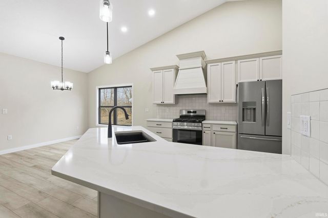 1937 Mud Creek Court, West Lafayette, IN 47906