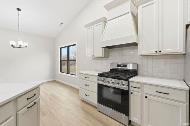 1937 Mud Creek Court, West Lafayette, IN 47906